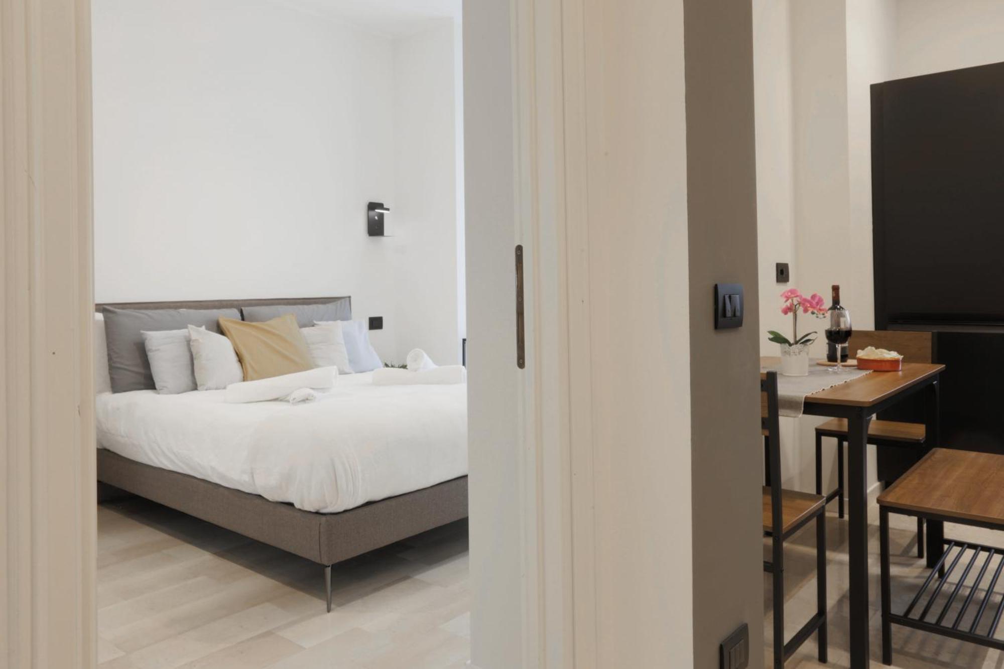 New Modern Flat 10 Minutes Walk From Central Station Milano Exteriör bild