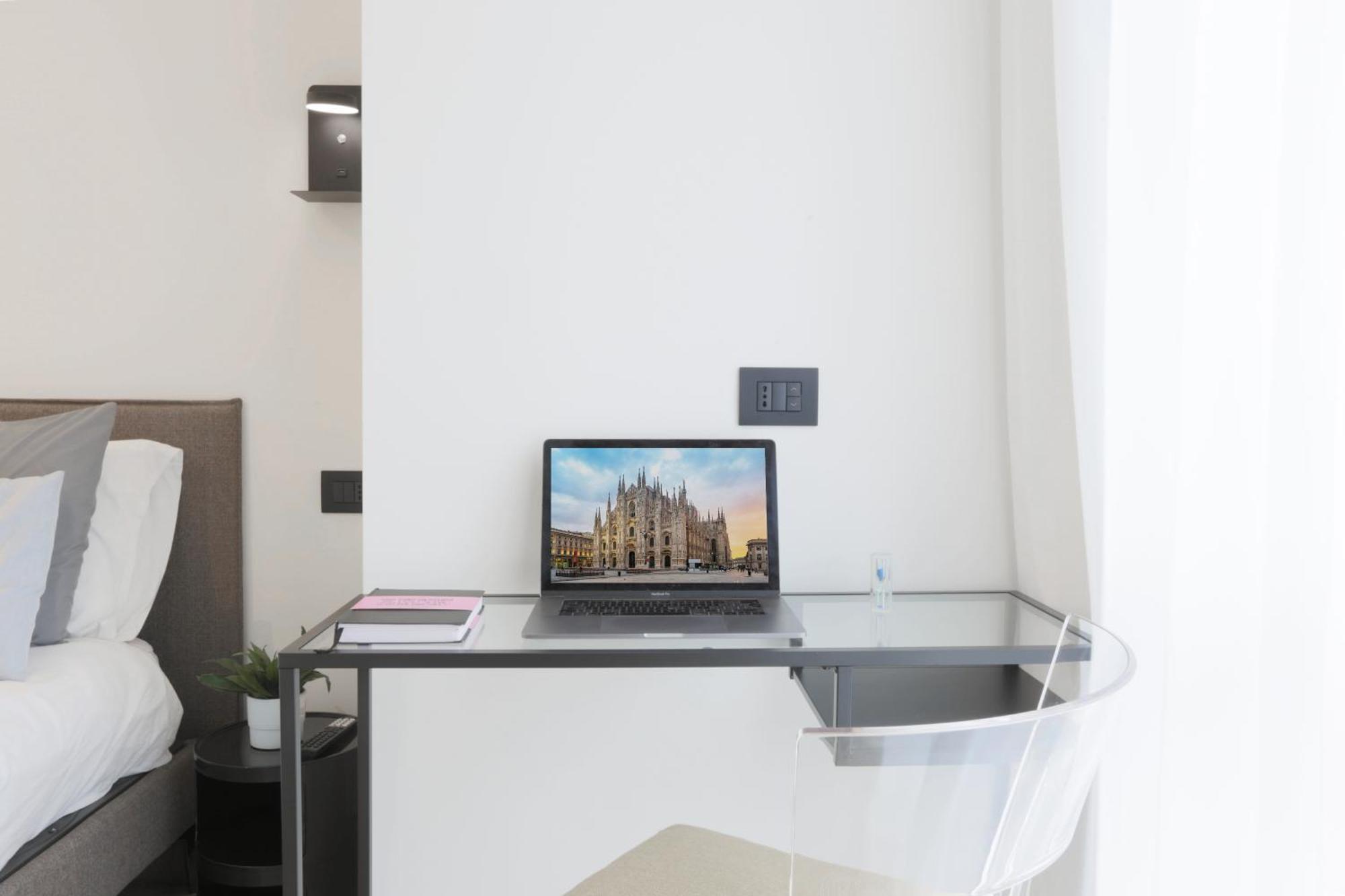 New Modern Flat 10 Minutes Walk From Central Station Milano Exteriör bild
